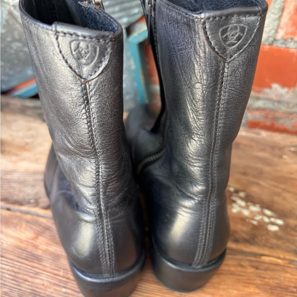 Vintage Ariat Sheffield Victorian Style Button Black Boots Women’s Size 6B - Picture 6 of 12